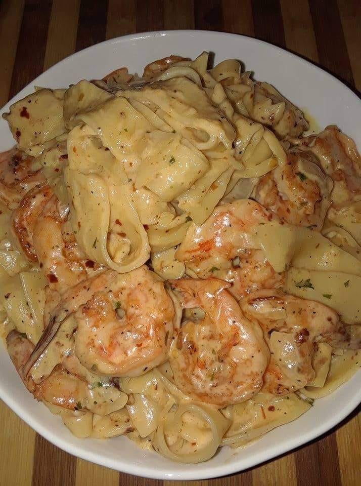 GARLIC SHRIMP PASTA