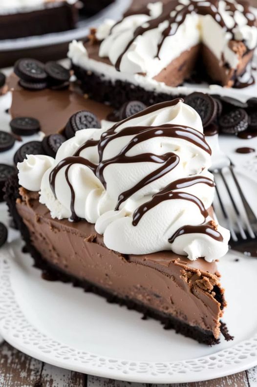 No-Bake Chocolate Marshmallow Pie