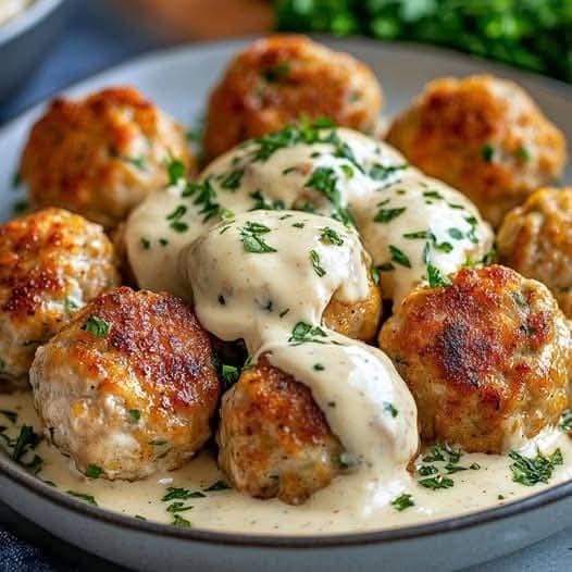 Chicken Meatballs with Creamy Ranch Sauce