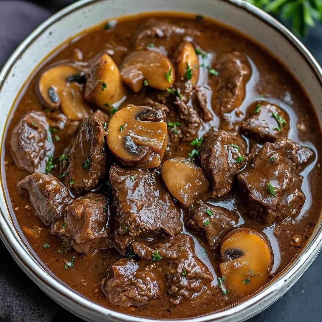 Slow Cooker Beef and Mushroom Stew