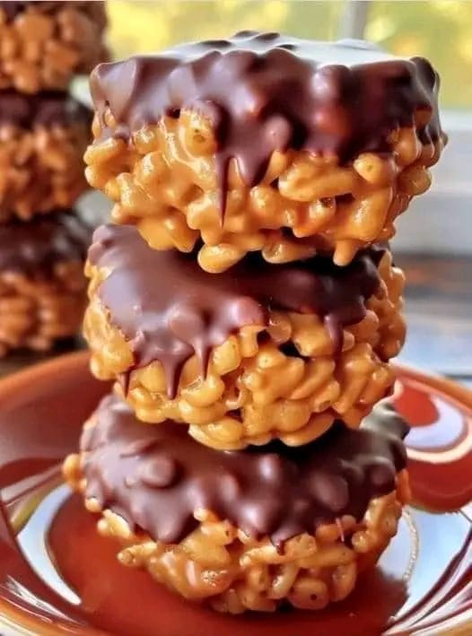 Chocolate-Dipped Crispy Rice Treats