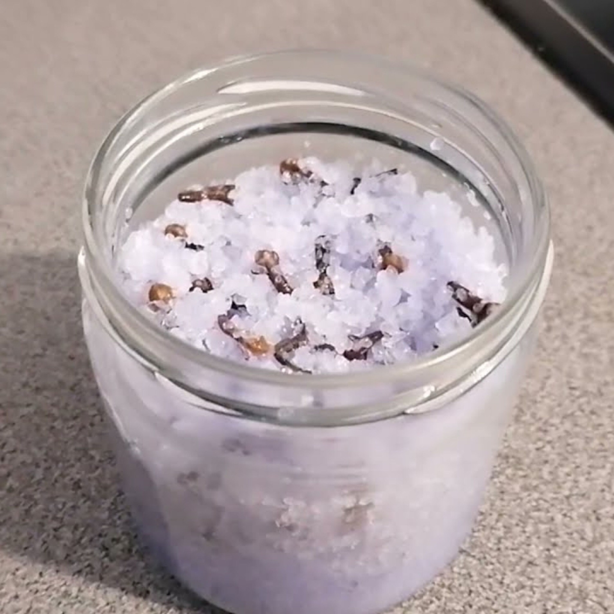 Secret to Keeping Your Home Smelling Amazing: DIY Air Freshener with Cloves in Salt